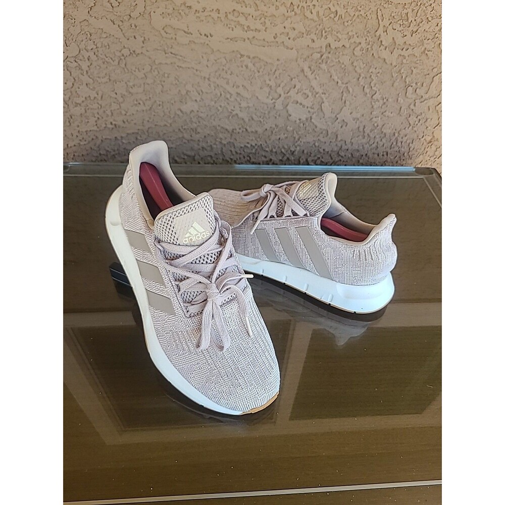 Adidas Originals Swift Runner Athletic Lifestyle Streetwear Neutral Color sz 7